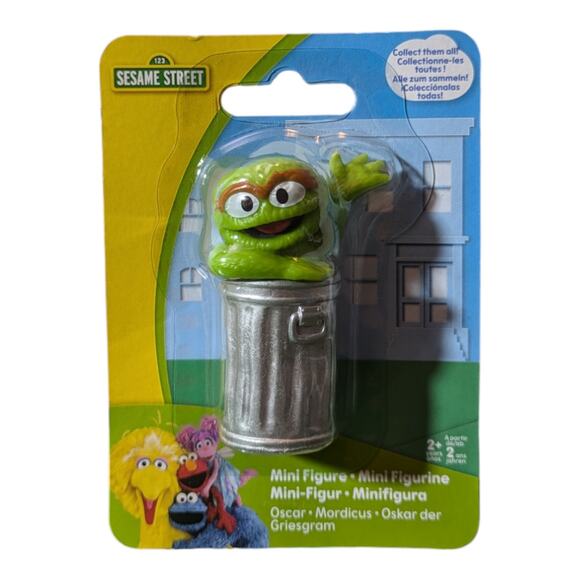 Just Play Sesame Street Oscar The Grouch 2 Inch Mini Figure Cake Topper Kid Toy - Picture 1 of 2
